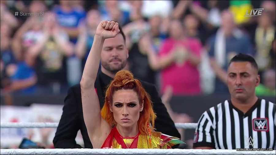 WWE_SummerSlam_2022_720p_WEB_h264-HEEL_mp4_000480487.jpg