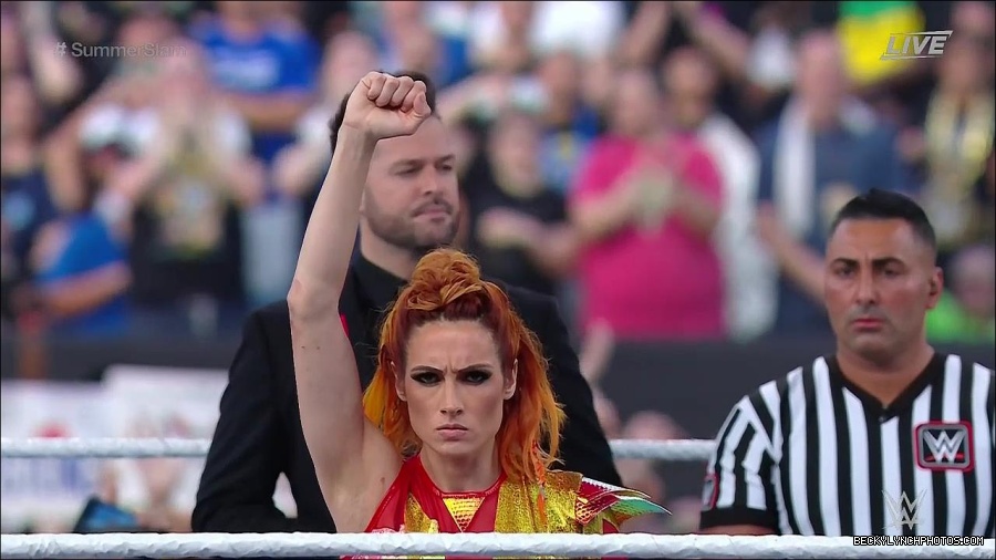 WWE_SummerSlam_2022_720p_WEB_h264-HEEL_mp4_000481287.jpg