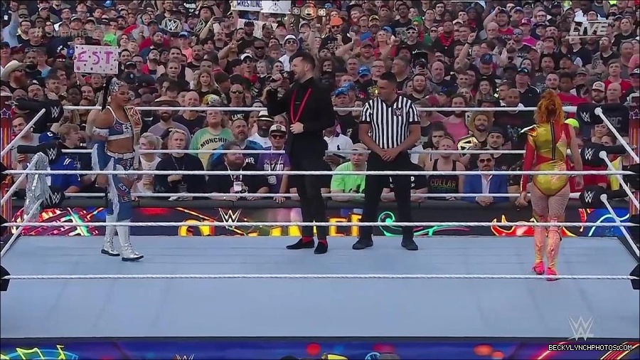 WWE_SummerSlam_2022_720p_WEB_h264-HEEL_mp4_000489687.jpg