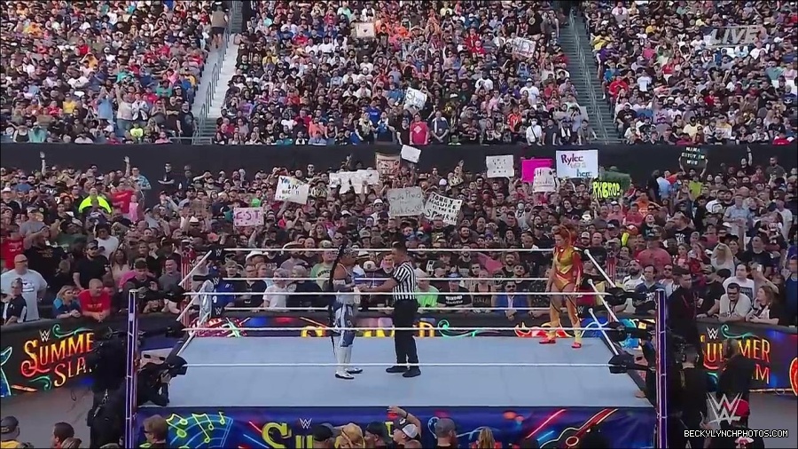 WWE_SummerSlam_2022_720p_WEB_h264-HEEL_mp4_000507287.jpg