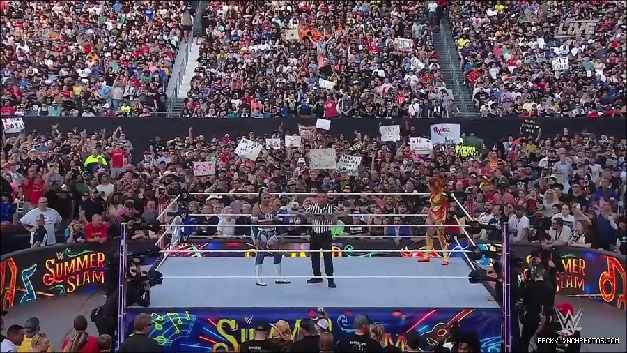 WWE_SummerSlam_2022_720p_WEB_h264-HEEL_mp4_000509287.jpg