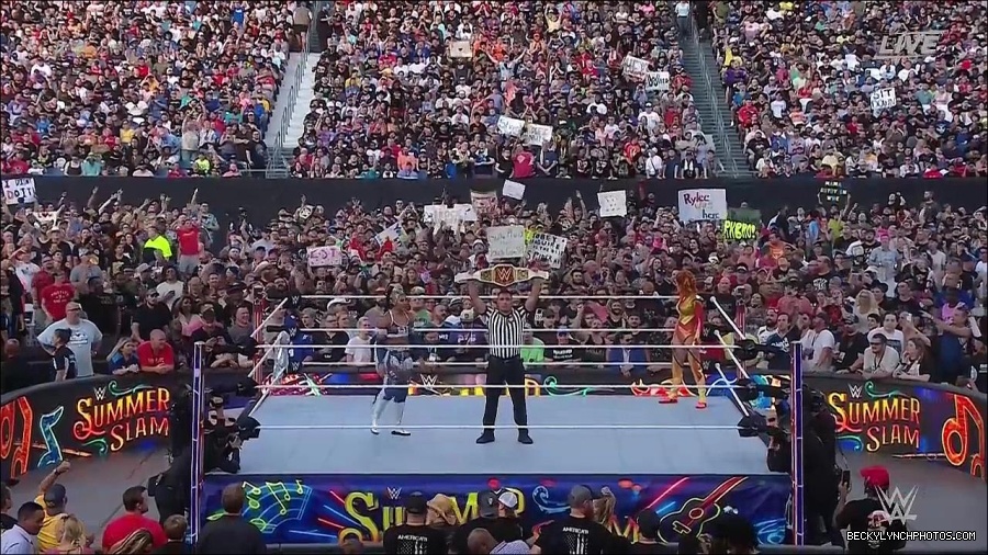 WWE_SummerSlam_2022_720p_WEB_h264-HEEL_mp4_000511287.jpg