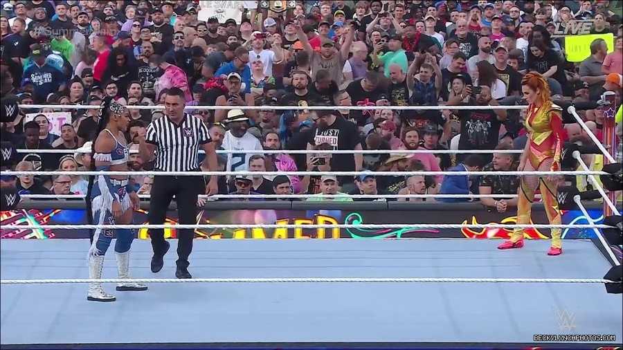 WWE_SummerSlam_2022_720p_WEB_h264-HEEL_mp4_000535687.jpg