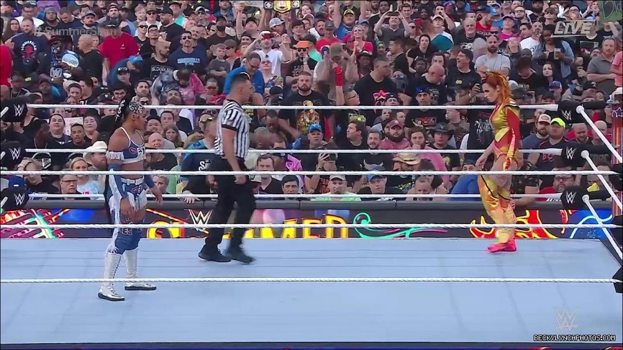 WWE_SummerSlam_2022_720p_WEB_h264-HEEL_mp4_000536887.jpg