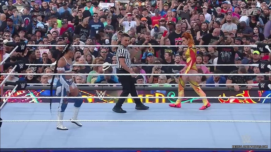 WWE_SummerSlam_2022_720p_WEB_h264-HEEL_mp4_000538087.jpg