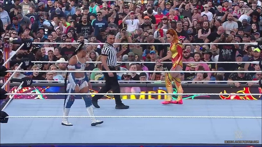 WWE_SummerSlam_2022_720p_WEB_h264-HEEL_mp4_000538487.jpg