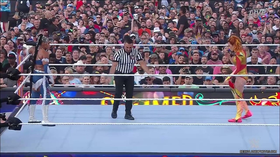 WWE_SummerSlam_2022_720p_WEB_h264-HEEL_mp4_000557054.jpg