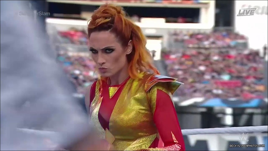 WWE_SummerSlam_2022_720p_WEB_h264-HEEL_mp4_000558654.jpg