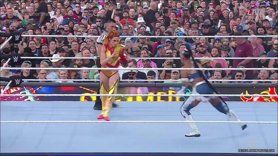WWE_SummerSlam_2022_720p_WEB_h264-HEEL_mp4_000560254.jpg