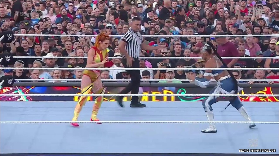 WWE_SummerSlam_2022_720p_WEB_h264-HEEL_mp4_000560654.jpg
