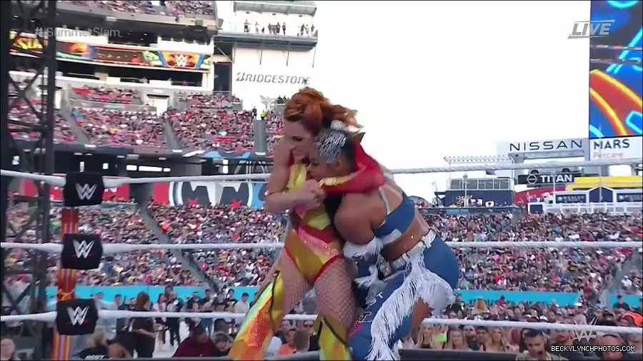 WWE_SummerSlam_2022_720p_WEB_h264-HEEL_mp4_000567054.jpg