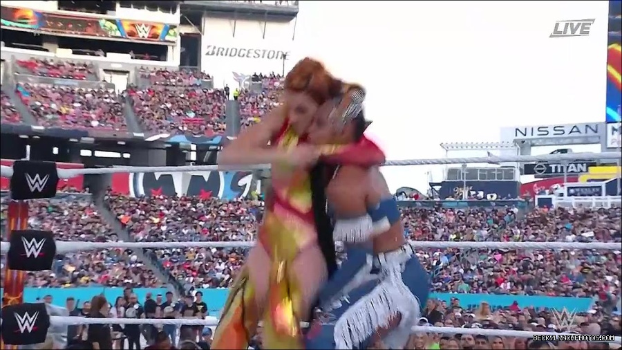 WWE_SummerSlam_2022_720p_WEB_h264-HEEL_mp4_000567454.jpg
