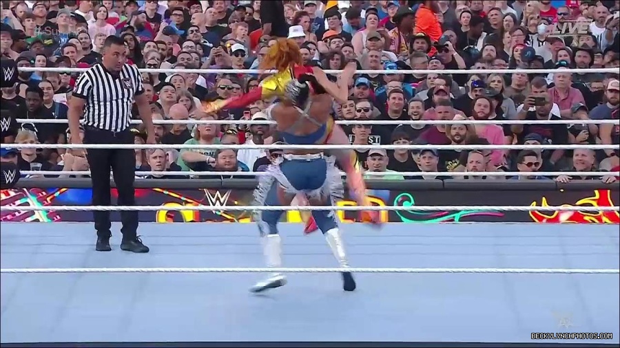 WWE_SummerSlam_2022_720p_WEB_h264-HEEL_mp4_000578654.jpg