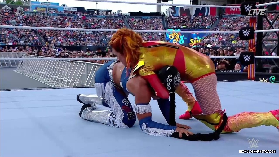 WWE_SummerSlam_2022_720p_WEB_h264-HEEL_mp4_000593854.jpg