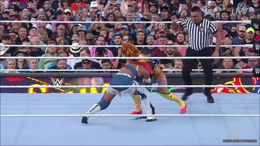 WWE_SummerSlam_2022_720p_WEB_h264-HEEL_mp4_000598254.jpg