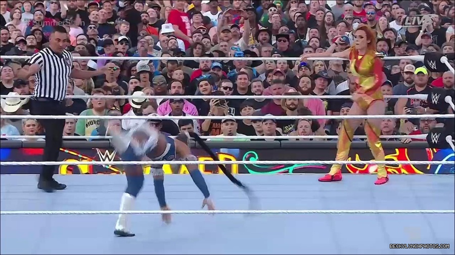 WWE_SummerSlam_2022_720p_WEB_h264-HEEL_mp4_000608254.jpg