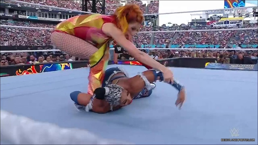 WWE_SummerSlam_2022_720p_WEB_h264-HEEL_mp4_000628254.jpg