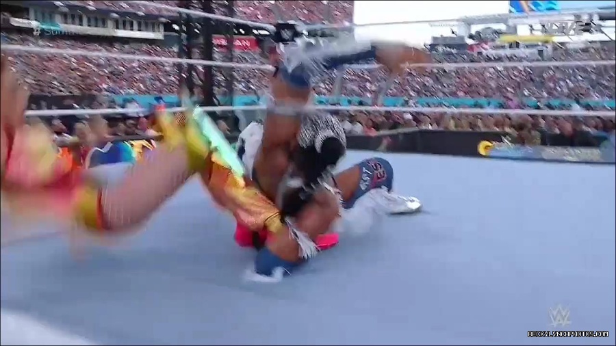 WWE_SummerSlam_2022_720p_WEB_h264-HEEL_mp4_000629054.jpg
