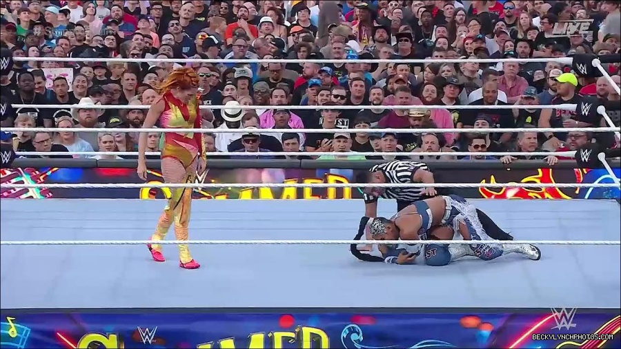 WWE_SummerSlam_2022_720p_WEB_h264-HEEL_mp4_000634254.jpg