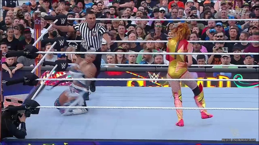 WWE_SummerSlam_2022_720p_WEB_h264-HEEL_mp4_000658654.jpg