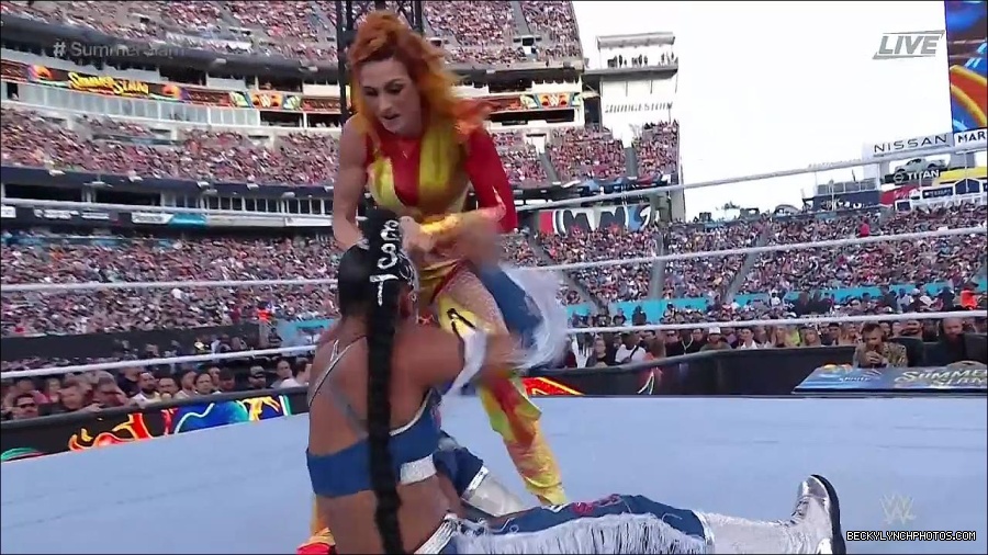WWE_SummerSlam_2022_720p_WEB_h264-HEEL_mp4_000667054.jpg