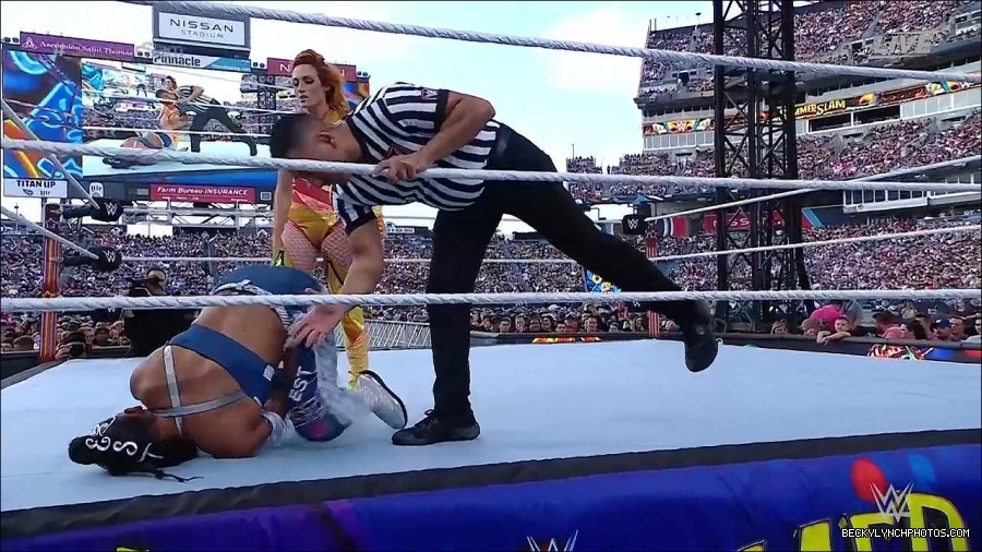 WWE_SummerSlam_2022_720p_WEB_h264-HEEL_mp4_000700654.jpg