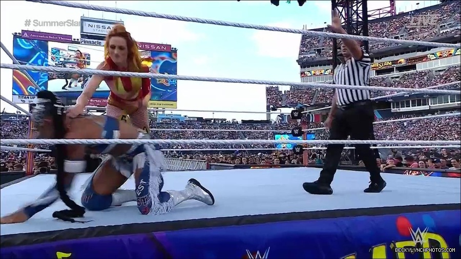 WWE_SummerSlam_2022_720p_WEB_h264-HEEL_mp4_000702254.jpg
