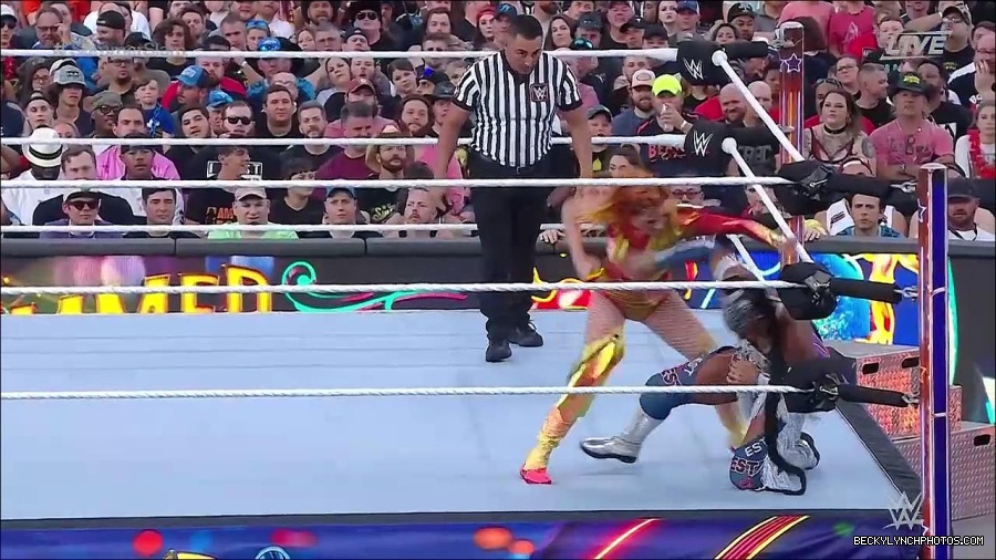 WWE_SummerSlam_2022_720p_WEB_h264-HEEL_mp4_000703454.jpg
