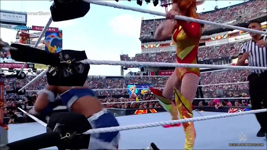 WWE_SummerSlam_2022_720p_WEB_h264-HEEL_mp4_000705054.jpg