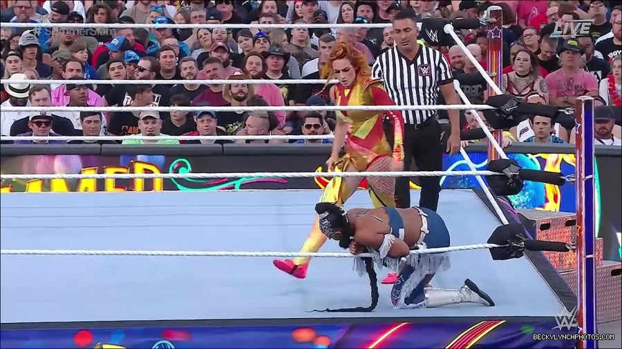 WWE_SummerSlam_2022_720p_WEB_h264-HEEL_mp4_000706654.jpg
