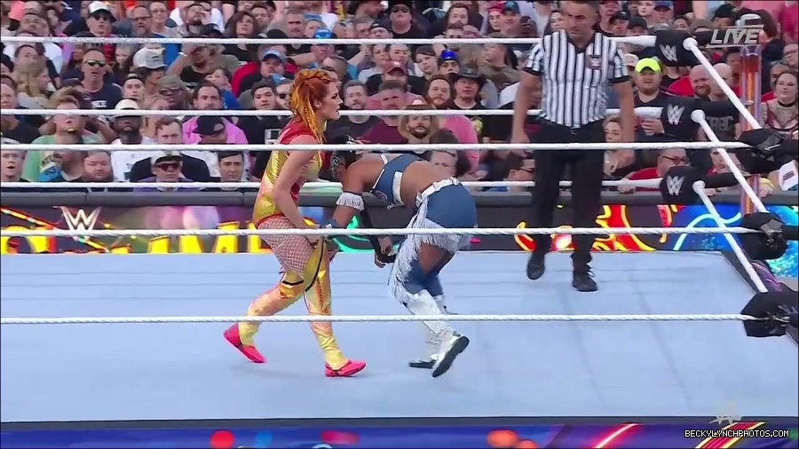 WWE_SummerSlam_2022_720p_WEB_h264-HEEL_mp4_000709854.jpg
