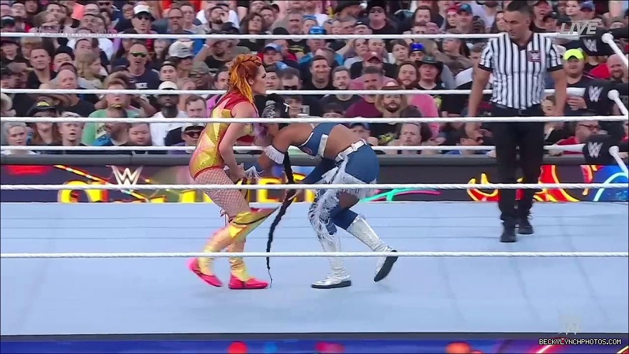 WWE_SummerSlam_2022_720p_WEB_h264-HEEL_mp4_000710254.jpg