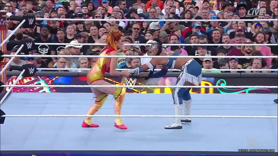 WWE_SummerSlam_2022_720p_WEB_h264-HEEL_mp4_000711454.jpg
