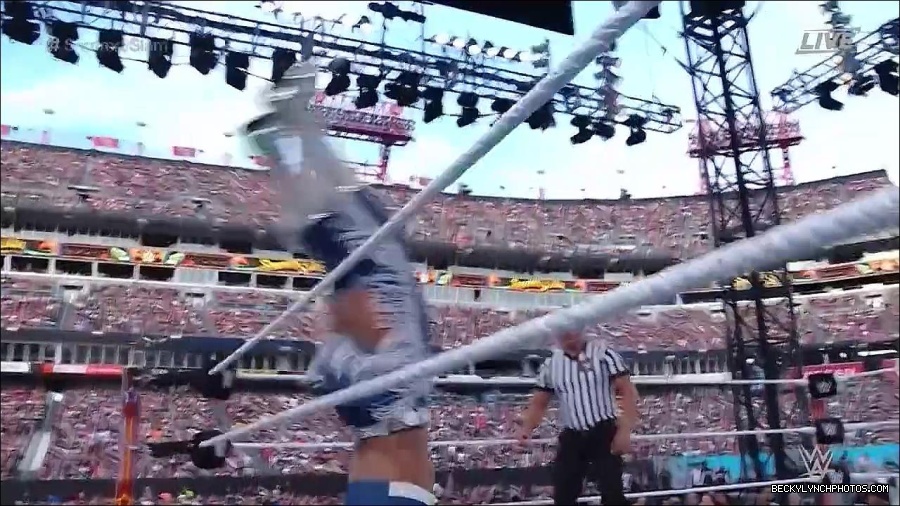 WWE_SummerSlam_2022_720p_WEB_h264-HEEL_mp4_000713854.jpg