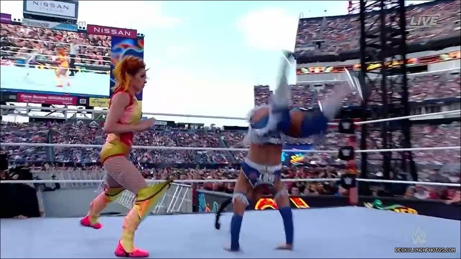 WWE_SummerSlam_2022_720p_WEB_h264-HEEL_mp4_000715054.jpg