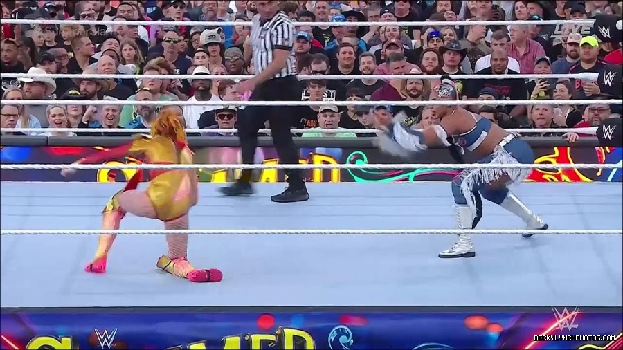 WWE_SummerSlam_2022_720p_WEB_h264-HEEL_mp4_000718254.jpg