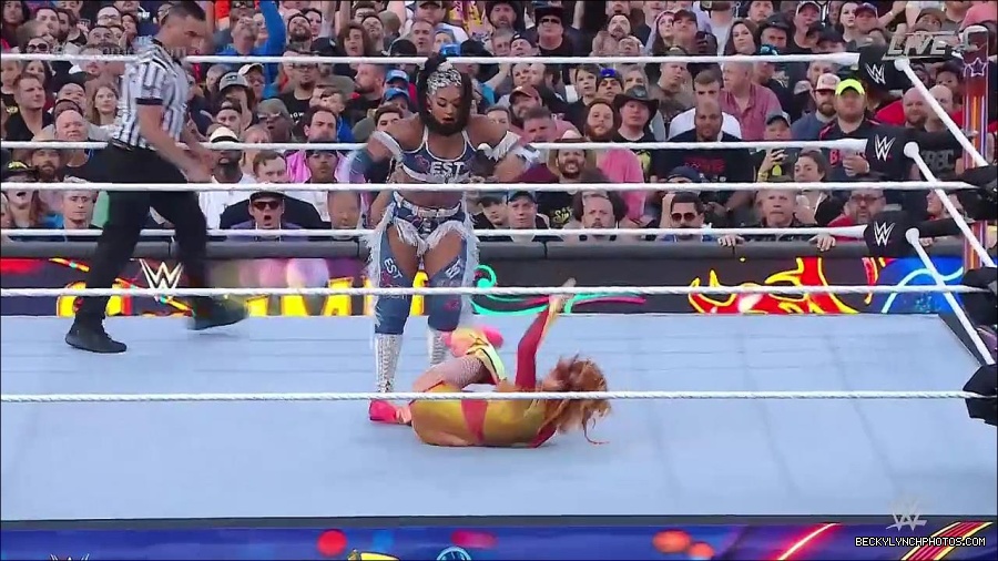 WWE_SummerSlam_2022_720p_WEB_h264-HEEL_mp4_000724654.jpg