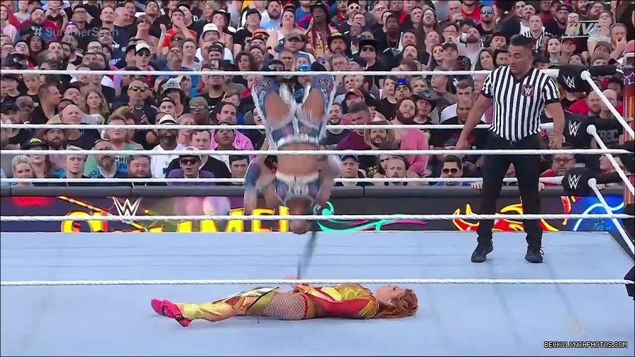 WWE_SummerSlam_2022_720p_WEB_h264-HEEL_mp4_000727054.jpg
