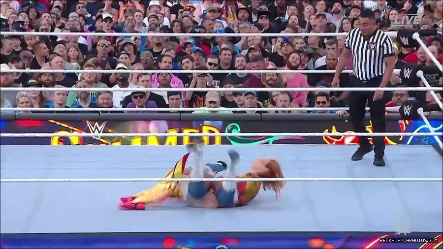 WWE_SummerSlam_2022_720p_WEB_h264-HEEL_mp4_000727454.jpg