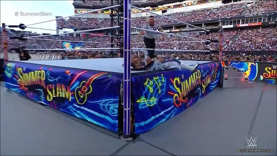 WWE_SummerSlam_2022_720p_WEB_h264-HEEL_mp4_000743454.jpg