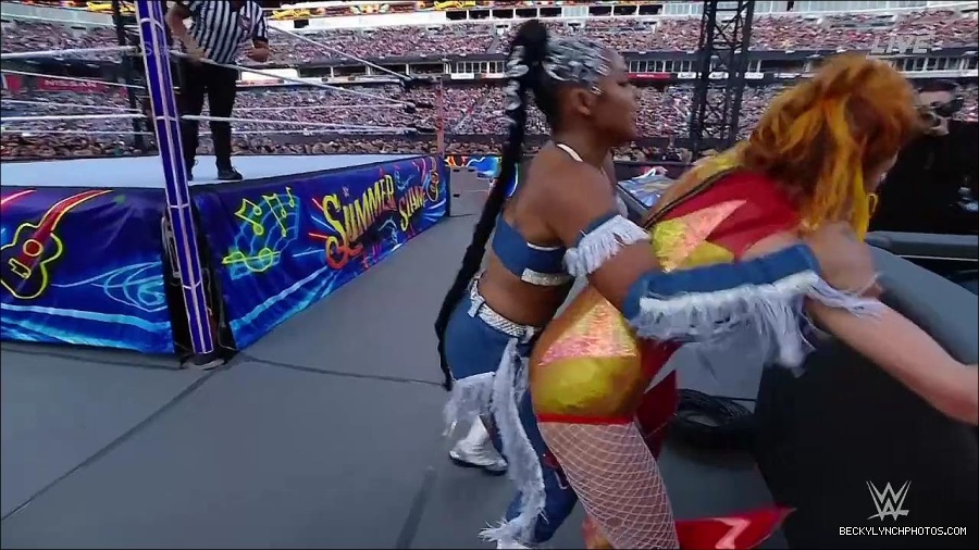 WWE_SummerSlam_2022_720p_WEB_h264-HEEL_mp4_000746254.jpg