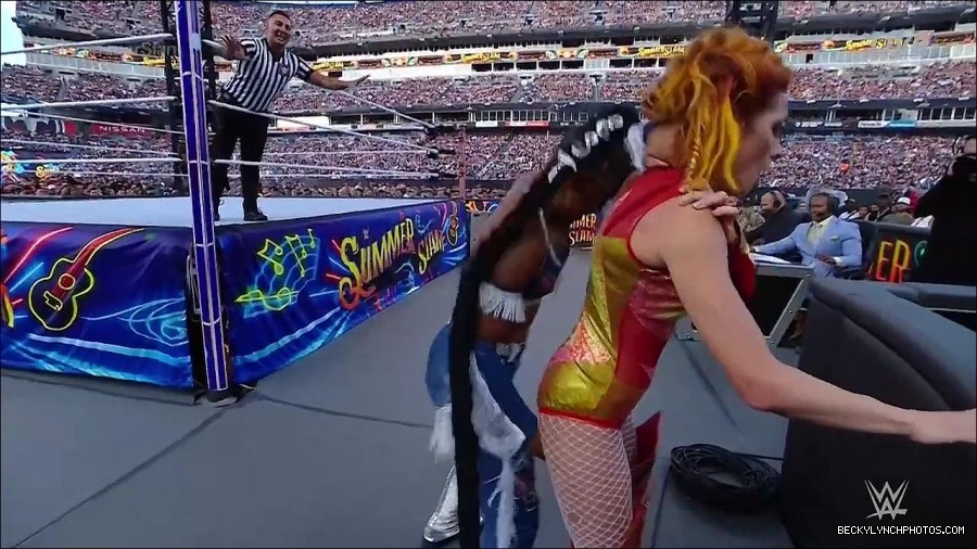 WWE_SummerSlam_2022_720p_WEB_h264-HEEL_mp4_000747054.jpg