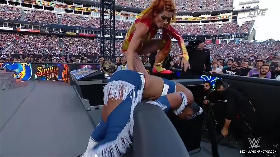 WWE_SummerSlam_2022_720p_WEB_h264-HEEL_mp4_000758254.jpg