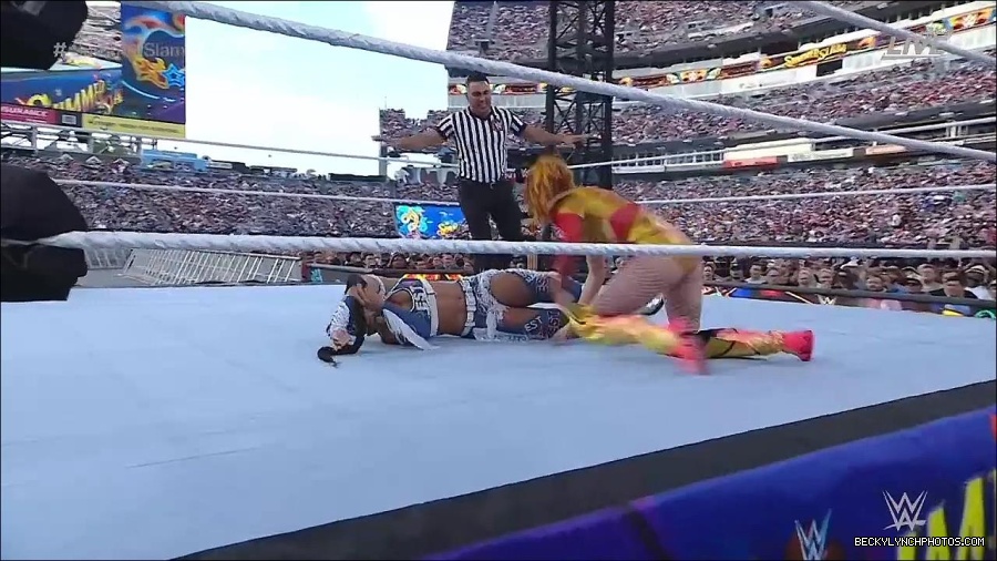 WWE_SummerSlam_2022_720p_WEB_h264-HEEL_mp4_000772254.jpg