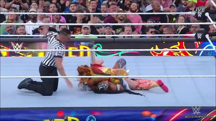 WWE_SummerSlam_2022_720p_WEB_h264-HEEL_mp4_000773454.jpg