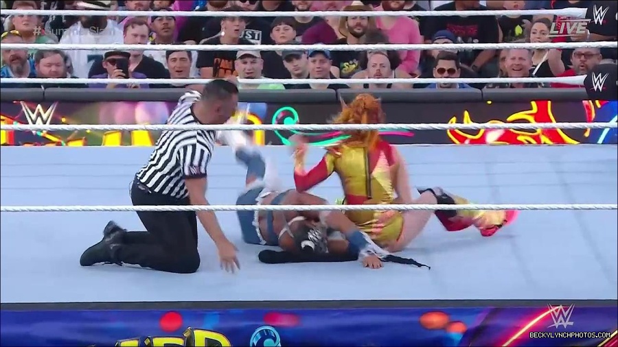 WWE_SummerSlam_2022_720p_WEB_h264-HEEL_mp4_000775454.jpg