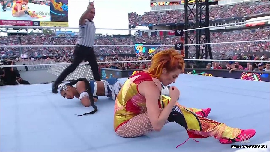 WWE_SummerSlam_2022_720p_WEB_h264-HEEL_mp4_000777454.jpg