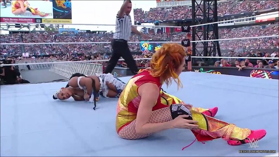 WWE_SummerSlam_2022_720p_WEB_h264-HEEL_mp4_000777854.jpg