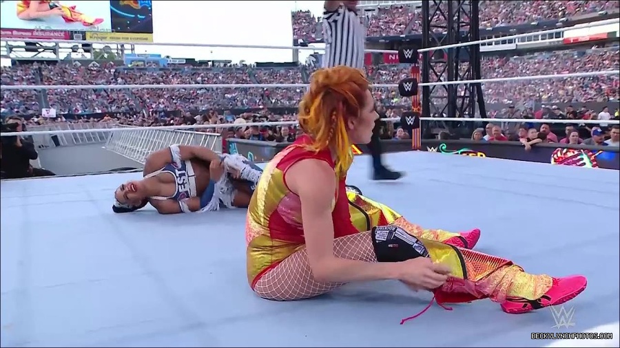 WWE_SummerSlam_2022_720p_WEB_h264-HEEL_mp4_000778254.jpg