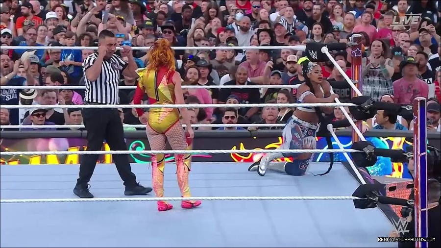 WWE_SummerSlam_2022_720p_WEB_h264-HEEL_mp4_000814254.jpg